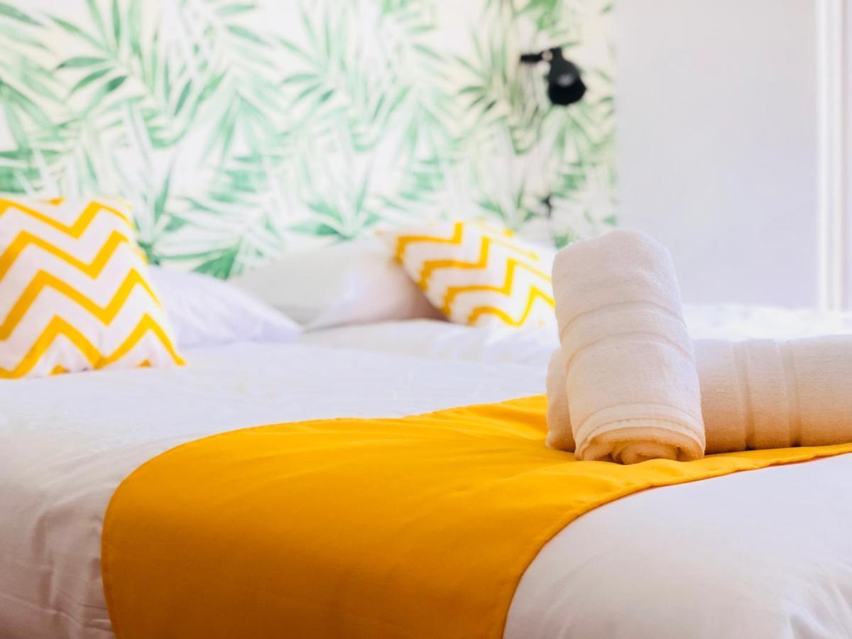 סנטה אאולריה דס ריו Nanit Rooms Ibiza Hostal מראה חיצוני תמונה