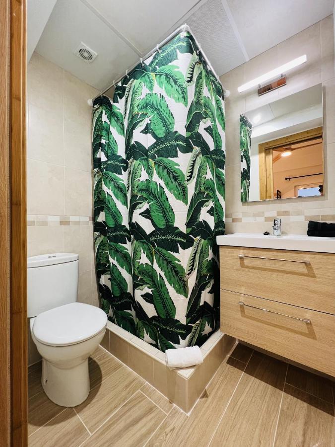 סנטה אאולריה דס ריו Nanit Rooms Ibiza Hostal מראה חיצוני תמונה