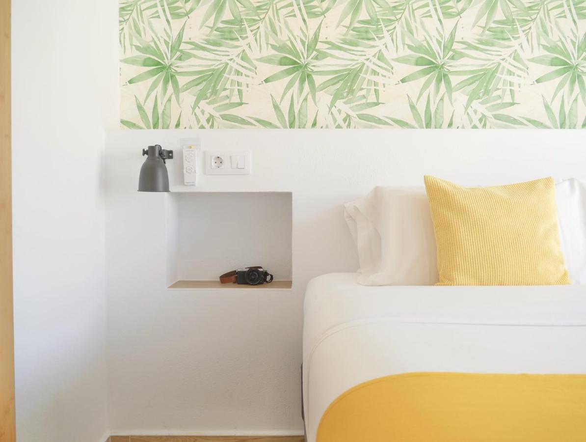 סנטה אאולריה דס ריו Nanit Rooms Ibiza Hostal מראה חיצוני תמונה
